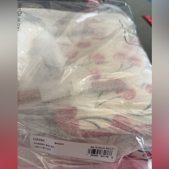 Swing Zip Bag with Cherry Print 🍒 Limited Re-edition from 1998 - Picture 9 of 15